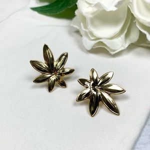 Vintage Gold Plated Leaf Concho Earrings